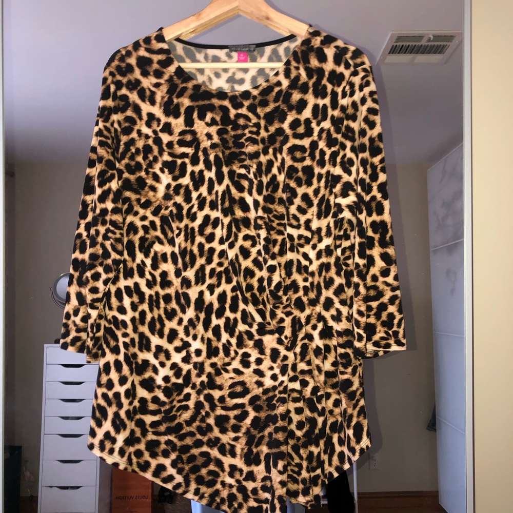 Vince Camuto Elegant Leopard Print Sweater White Size XL main image 1